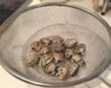 A picture of step 1 of Chowder-Like Pasta with Spring Cabbage and Clams.