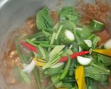 รูปขั้นตอนการทำที่ 2 ของ อ่อมไก่ผักรวม