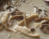A picture of step 3 of Mushroom Cream Pasta.