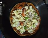 लेफ्टओवर रोटी का पिज़्ज़ा (leftover roti ka pizza recipe in Hindi) रेसिपी चरण 4 फोटो