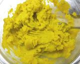 A picture of step 2 of Kabocha Squash Yokan.