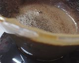 A picture of step 7 of Home Cafe Caffe Latte.
