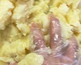 Foto langkah ke 2 dari resep Baked potato broccoli and cheese.