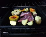 Foto del paso 1 de la receta: Carne de cerdo al horno con vegetales