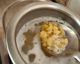A picture of step 2 of Chicken pie.