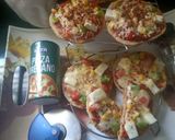 मिनी पिज़्जा(mini pizza recipe in hindi) रेसिपी चरण 6 फोटो
