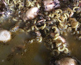 Foto del paso 8 de la receta: Fideuà de chipirones 🦑 y gambas 🍤