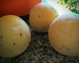 Foto del paso 3 de la receta: Empanadas Costeñas repletas de queso!