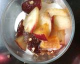 A picture of step 10 of Yogurt Parfait.
