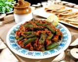 A picture of step 4 of Okra masala.