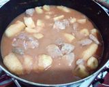 A picture of step 4 of Stewed Arrowroots, potatoes and matoke.