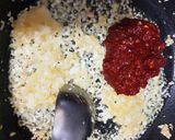 A picture of step 5 of Schezwan sauce.
