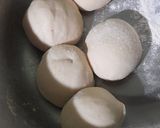 A picture of step 4 of Pizza Hut Style Momo Pizza.