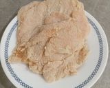 Foto del paso 4 de la receta Filetes de pechuga de pollo empanado