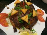 دجاج محمر مع صلصة الفطر