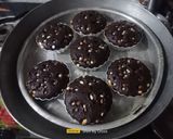 A picture of step 7 of Double Chocolate Muffins.