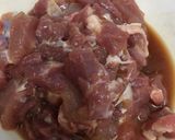 รูปขั้นตอนการทำที่ 1 ของ หมูผัดตะไคร้
