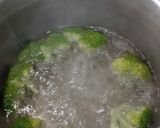 A picture of step 1 of Orange Fish with veggies (Healthy Meal option).
