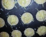 A picture of step 4 of Creole pie.