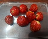 Foto langkah ke 1 dari resep Selai strawberry (strawberry jam).