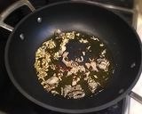 A picture of step 7 of Vongole Bianco with Oysters and Olive Oil.