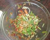 Foto del paso 1 de la receta Bocadillo de sardinas y ensalada