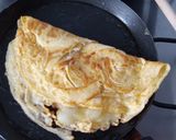 A picture of step 7 of Omelette Célestine.