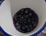 Foto del paso 3 de la receta: Copa Festejo #200 Frutillas 🍓 arándanos y cerezas 🍒