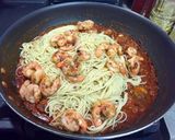 Foto del paso 8 de la receta: Spaghetti Denisse, Camarones y Chorizo