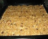 A picture of step 7 of Macrobiotic: Anzac Biscuit.