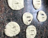 Foto del paso 3 de la receta: Tortas fritas especial día del amigo con 5 ingredientes sin tacc