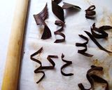 A picture of step 19 of Chocolate Decorations For Valentine's.