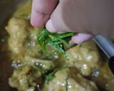 Gambar langkah 4 resipi Rendang Ayam Cili Padi.