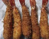 A picture of step 8 of Deep-fried Breaded Prawns.