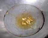 รูปขั้นตอนการทำที่ 1 ของ ข้าวผัดพริกแหนมไก่
