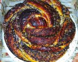 A picture of step 9 of Chocolate pawri (donut bread).