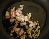 A picture of step 7 of Authentic Aglio, Olio, e Peperoncino.