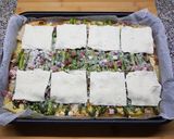 Foto del passaggio 4 della ricetta Torta salata ASPARAGI SU UN LETTO DI PANE 🍞🌱