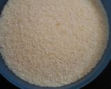 A picture of step 1 of Paneer ke uttapam.