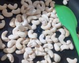 મસાલા કાજુ (Masala Kaju Recipe In Gujarati) રેસીપી સ્ટેપ2ફોટો