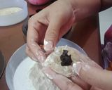Foto langkah ke 6 dari resep Mochi Isi Coklat.