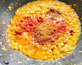 A picture of step 4 of White Matar Curry 😋 Matar chaat masala.