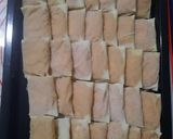 Foto langkah ke 1 dari resep Dimsum Goreng Keju.