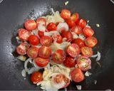 Foto del paso 3 de la receta: Puré de papa gratinado con cherrys, cebolla y ajo