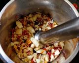 A picture of step 2 of Thai fruits salad.
