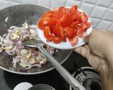A picture of step 6 of Methi Matar Malai.