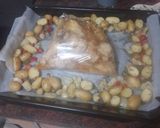 Foto del paso 6 de la receta: Jamoncitos de pollo sabrosos al horno con guarnición