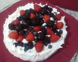 Foto del paso 7 de la receta: Pavlova de Frutos rojos y Yogurt