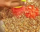 A picture of step 4 of Mix sprout salad.