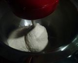 Foto del paso 1 de la receta: Pizza bolognesa con olivas picantes